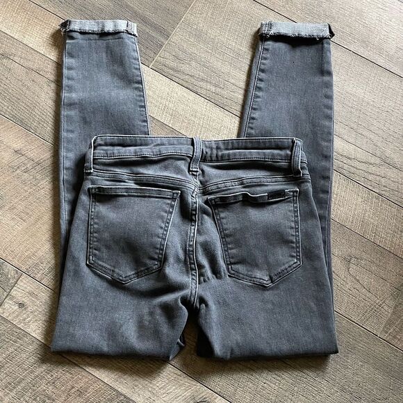 Women’s Joe’s Jeans, Medium-Gray Wash, Cropped, Rolled-Ankle Jeans. Size 26. - Picture 2 of 5